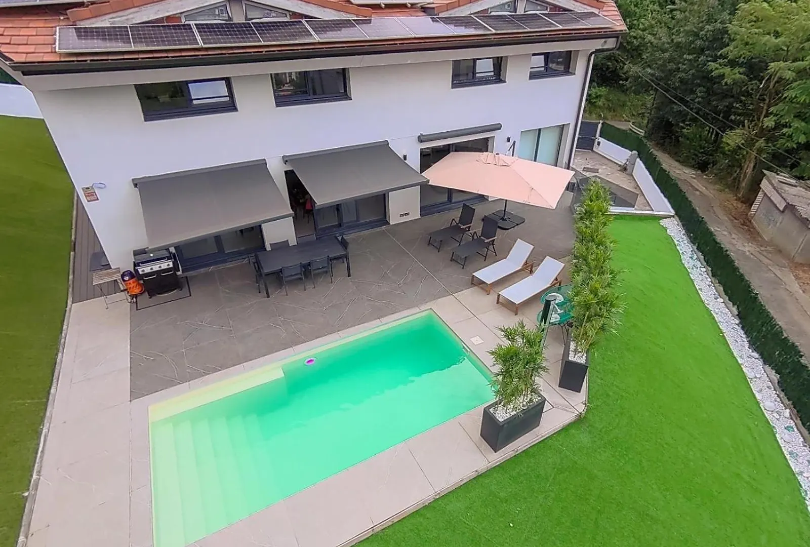 House With Pool And Panoramic View Of Bilbao Villa